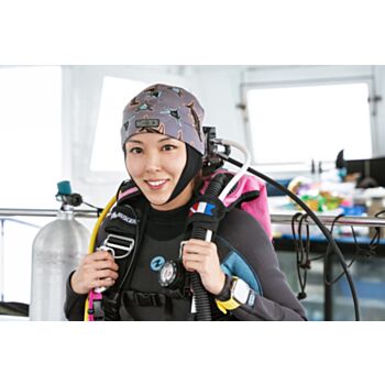 NEB09 hammerhead sharks neoprene beanie (XS)